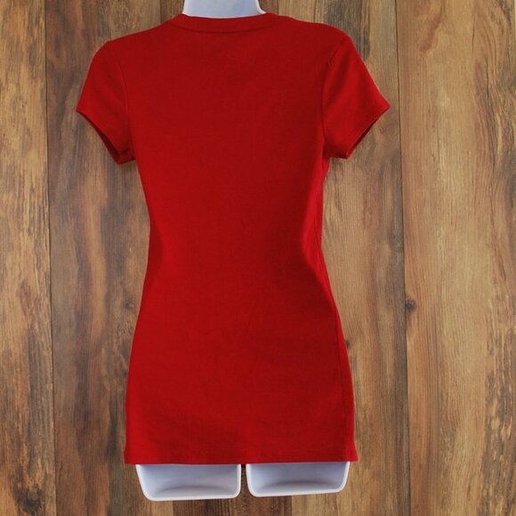Liz Lange Maternity V Neck Tee Target Shirt Red Size Small - Picture 2 of 3